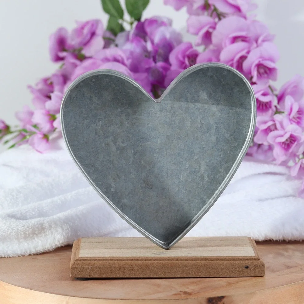 Rae Dunn Be Mine Galvanized Metal Heart Sign Wooden Base Valentine Farmhouse